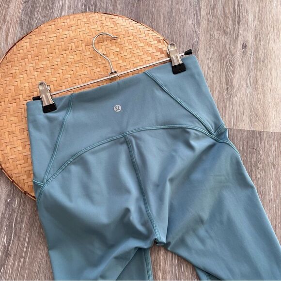Lululemon Train times leggings high Rise mesh side panel women’s size 6 - Picture 8 of 12